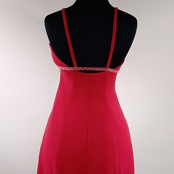 B2 WOMEN DRESS SIZE 4 CHRISTMAS RED COLOR - Picture 5 of 8